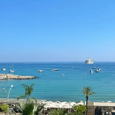 Fantastic Sea View With Balcony, Garavan Port *