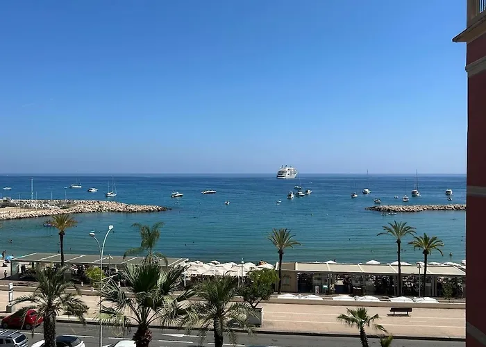 Fantastic Sea View Apartmán *